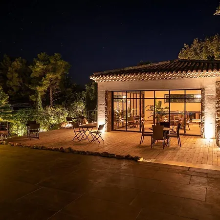 לינה וארוחת בוקר Le Clos De Mansart גרימו